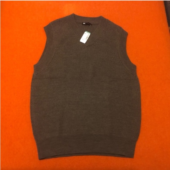 Light brown merino wool V-neck ribbed Grandpa chic vest NWT - Picture 2 of 5